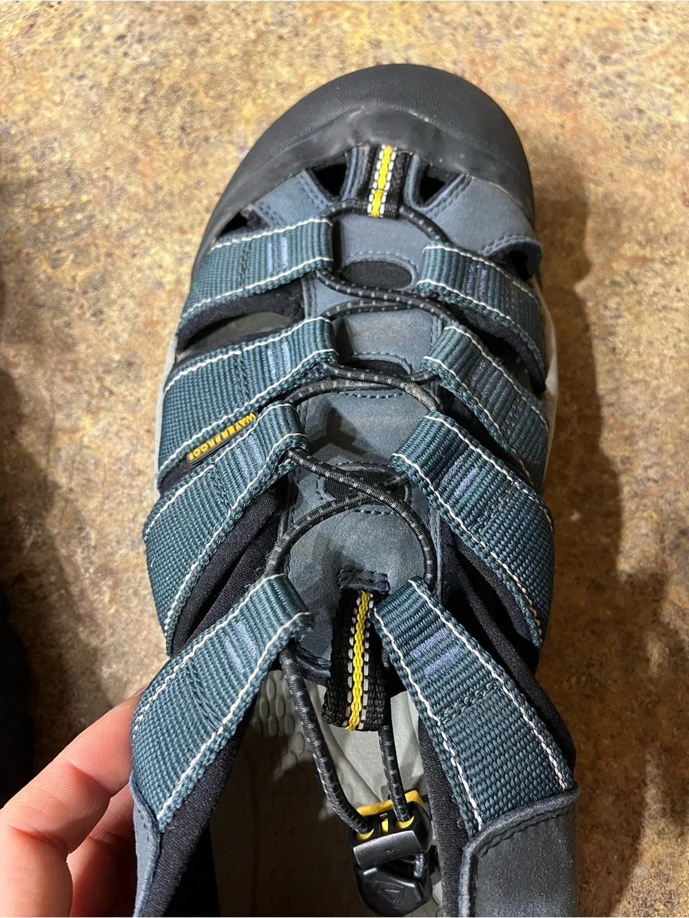 KEEN Newport H2 Sandals Navy Grey Closed Toe Water Hiking Men’s Sz 10 Vacation